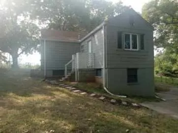 $143,500 | 6800 Blue Parkway, Kansas City, MO 64129