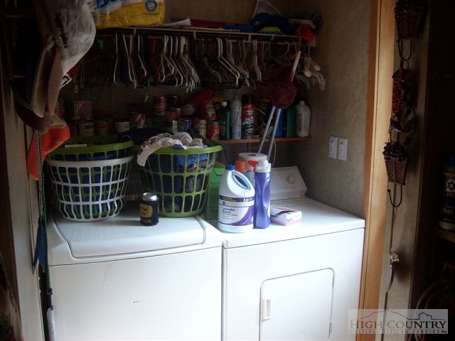 4554 Peoria Road Vilas, NC 28692 - Photo 21 of 29 Gallery Image 21
