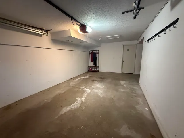 $339,900 | 7 Picadilly Court, Manchester, NH 03104