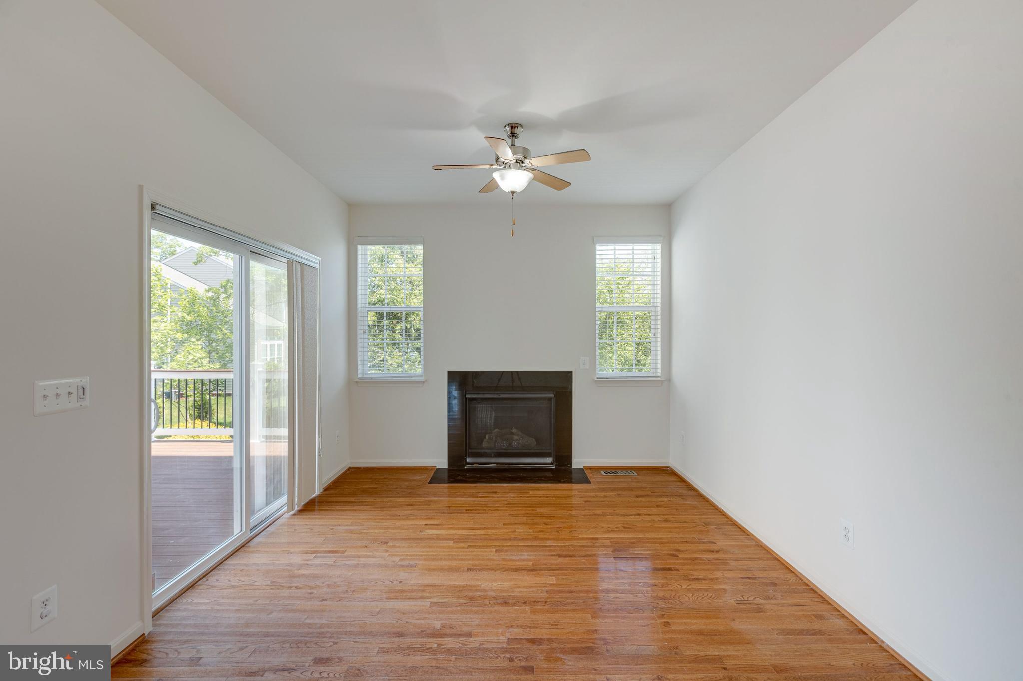 22676 Flowing Spring Square Brambleton, VA 20148 - Photo 12 of 45 Gallery Image 12