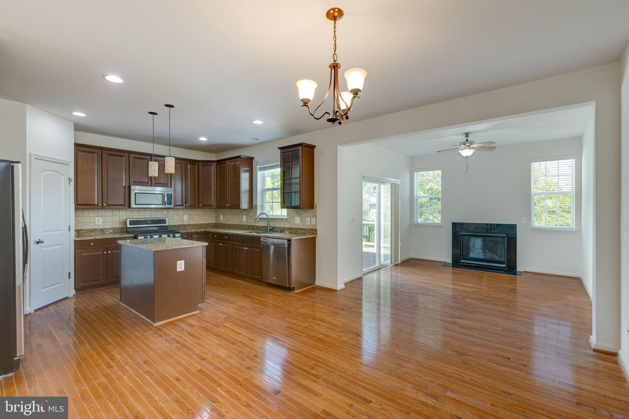 22676 Flowing Spring Square Brambleton, VA 20148 - Photo 13 of 45 Gallery Image 13