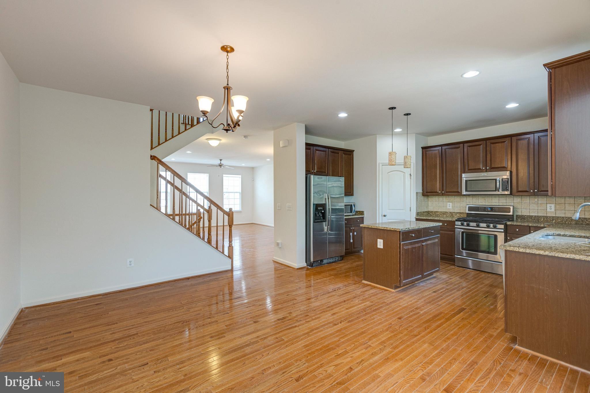 22676 Flowing Spring Square Brambleton, VA 20148 - Photo 14 of 45 Gallery Image 14