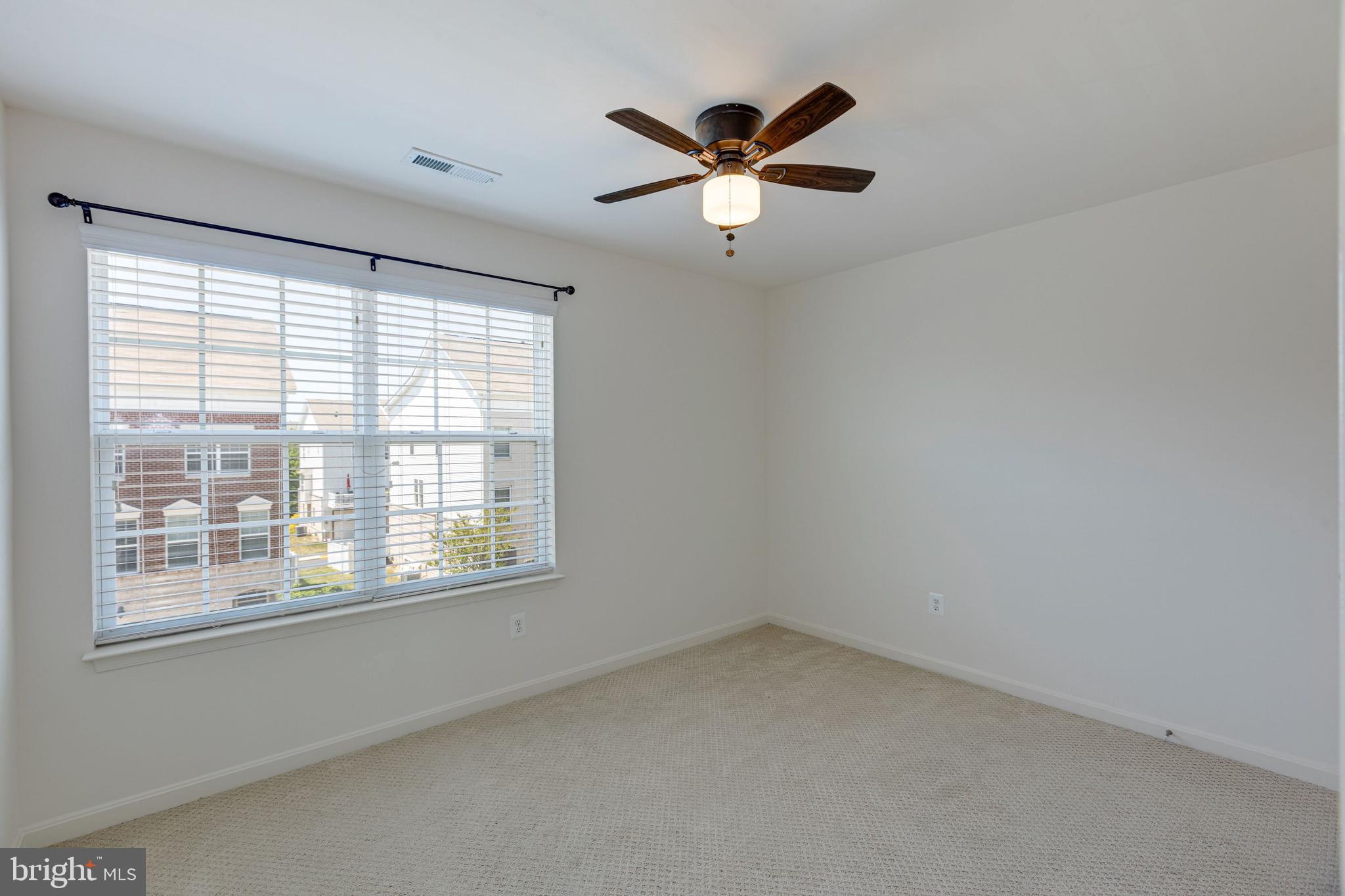 22676 Flowing Spring Square Brambleton, VA 20148 - Photo 27 of 45 Gallery Image 27