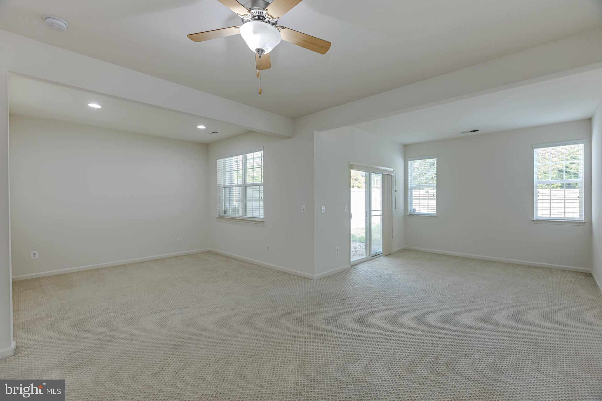 22676 Flowing Spring Square Brambleton, VA 20148 - Photo 31 of 45 Gallery Image 31