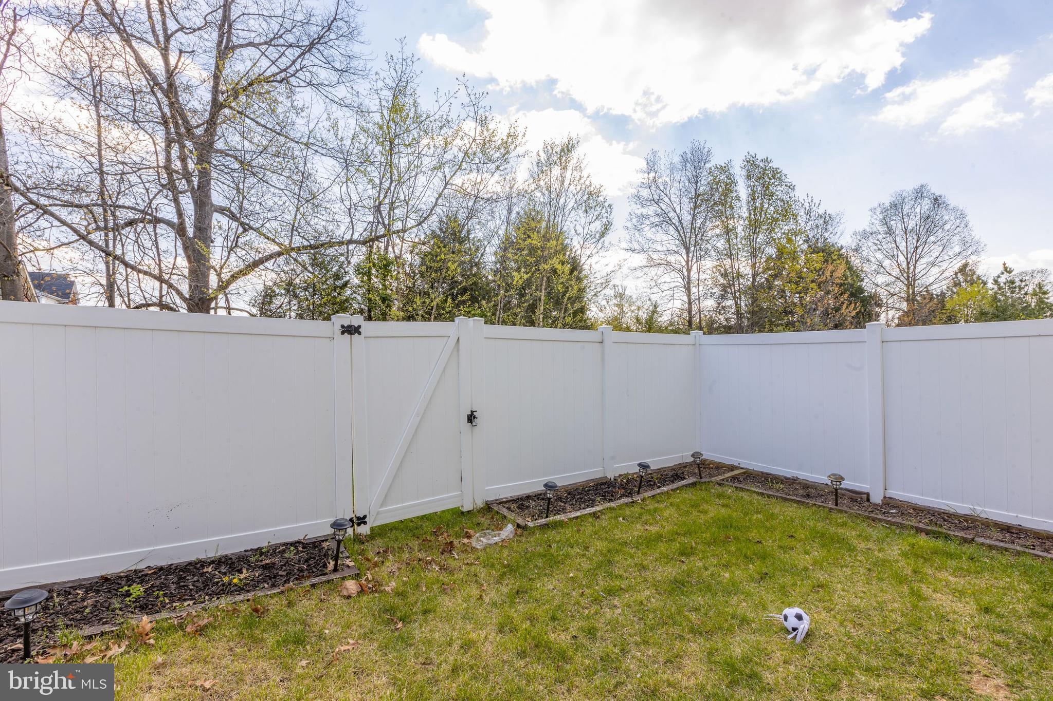 22676 Flowing Spring Square Brambleton, VA 20148 - Photo 37 of 45 Gallery Image 37