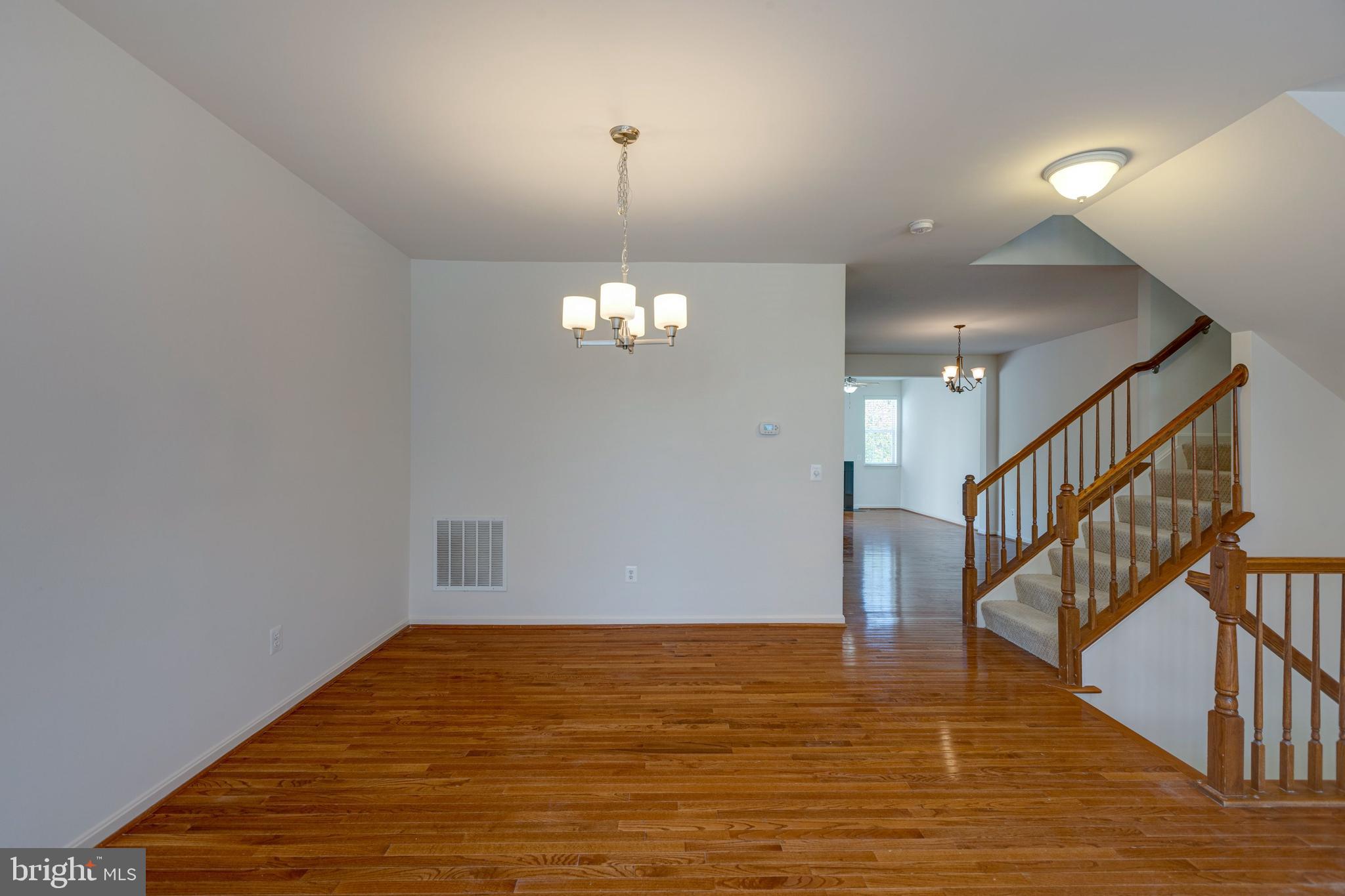 22676 Flowing Spring Square Brambleton, VA 20148 - Photo 8 of 45 Gallery Image 8