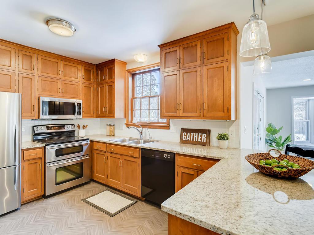 153 Ashley Road Hopkins, MN 55343 - Photo 13 of 43 Gallery Image 13