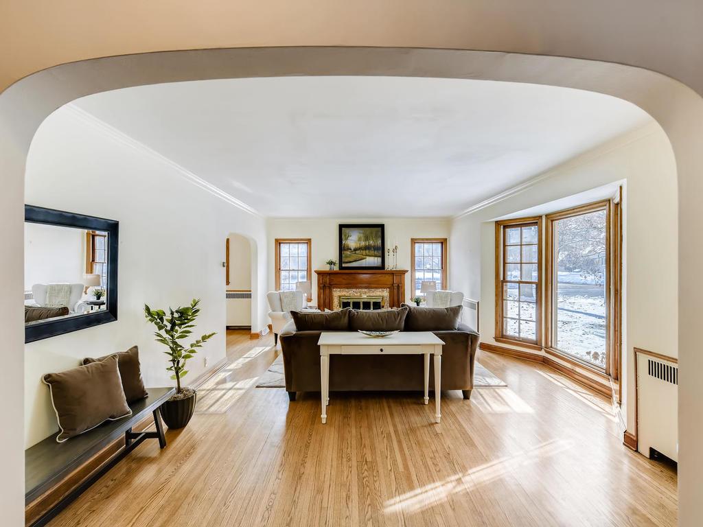 153 Ashley Road Hopkins, MN 55343 - Photo 7 of 43 Gallery Image 7