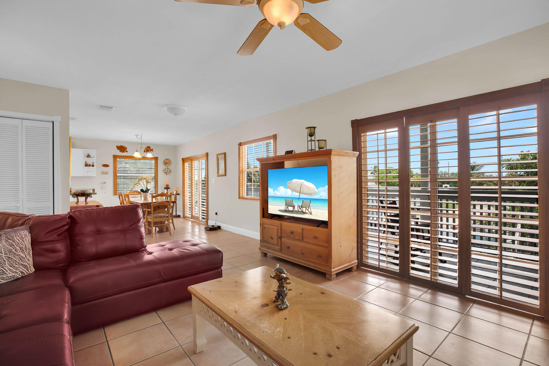 401 Bahia Honda Road Key Largo, FL 33037 - Photo 6 of 36 Living Room Corner View