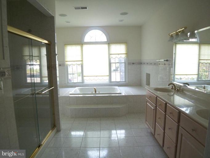 4111 Roberts Road Fairfax, VA 22032 - Photo 13 of 25 Master Bath