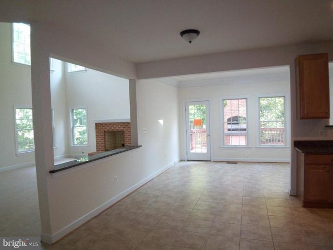 4111 Roberts Road Fairfax, VA 22032 - Photo 7 of 25 Breakfast Area