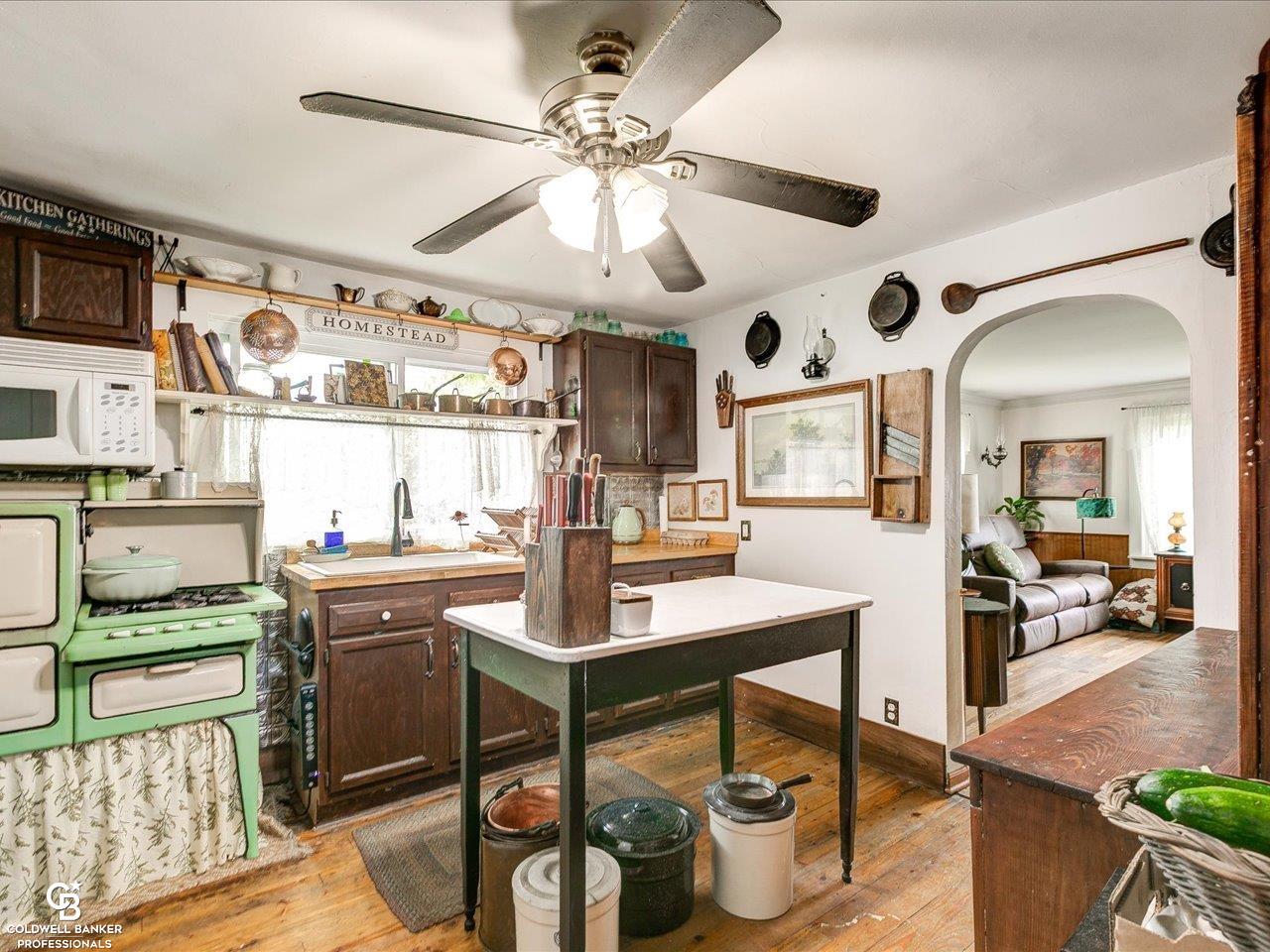 55 East Harrington Road Croswell, MI 48422 - Photo 8 of 29 50183628-0c307712-9706-4287-adb0-bbb3ab51837f.JPG