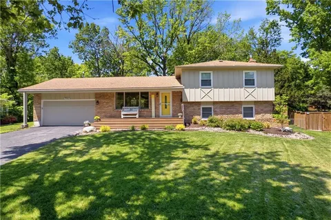 $415,000 | 9336 Hardy Street, Overland Park, KS 66212