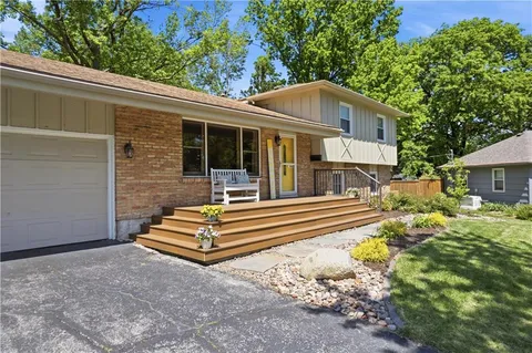 $415,000 | 9336 Hardy Street, Overland Park, KS 66212