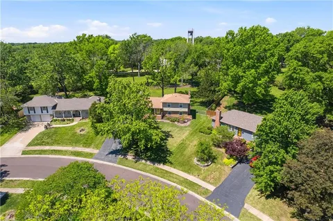 $415,000 | 9336 Hardy Street, Overland Park, KS 66212