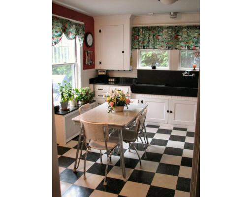 15 Douglas Road Lowell, MA 01852 - Photo 12 of 16 Gallery Image 12