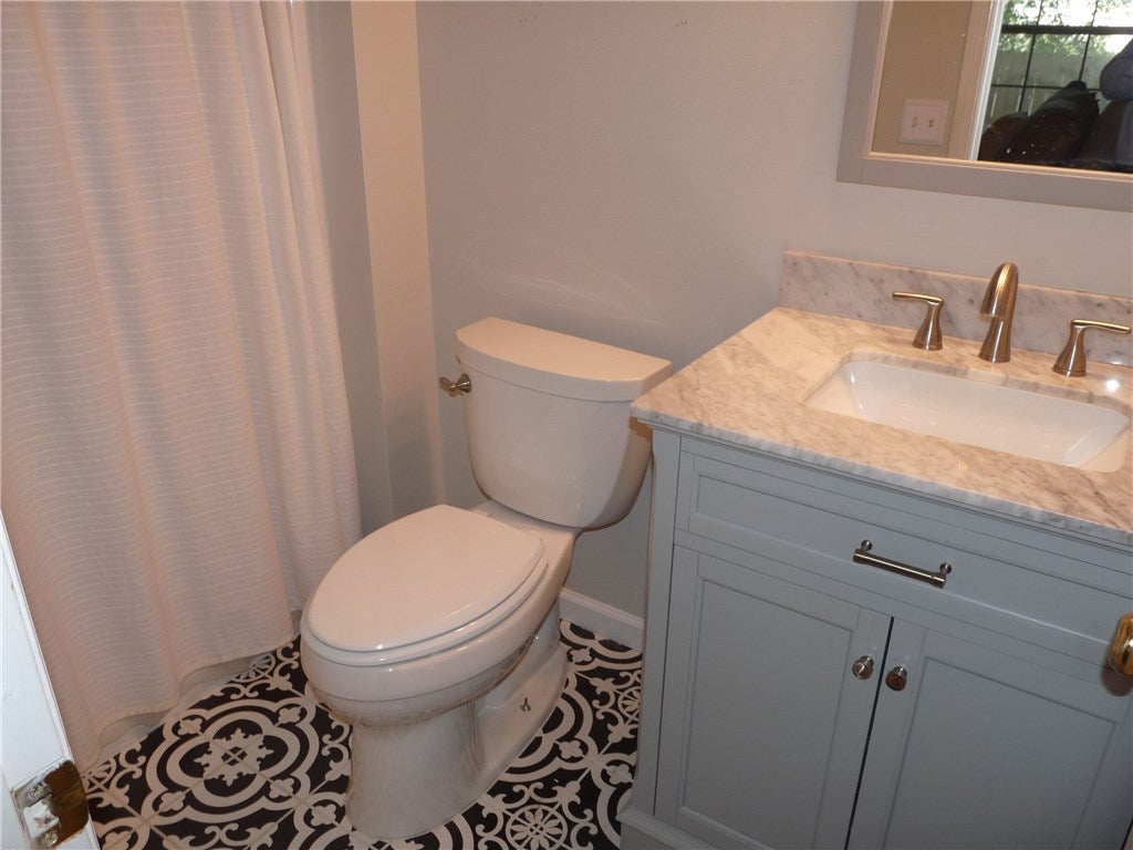 858 Hollins Road Auburn, AL 36830 - Photo 5 of 34 Gallery Image 5