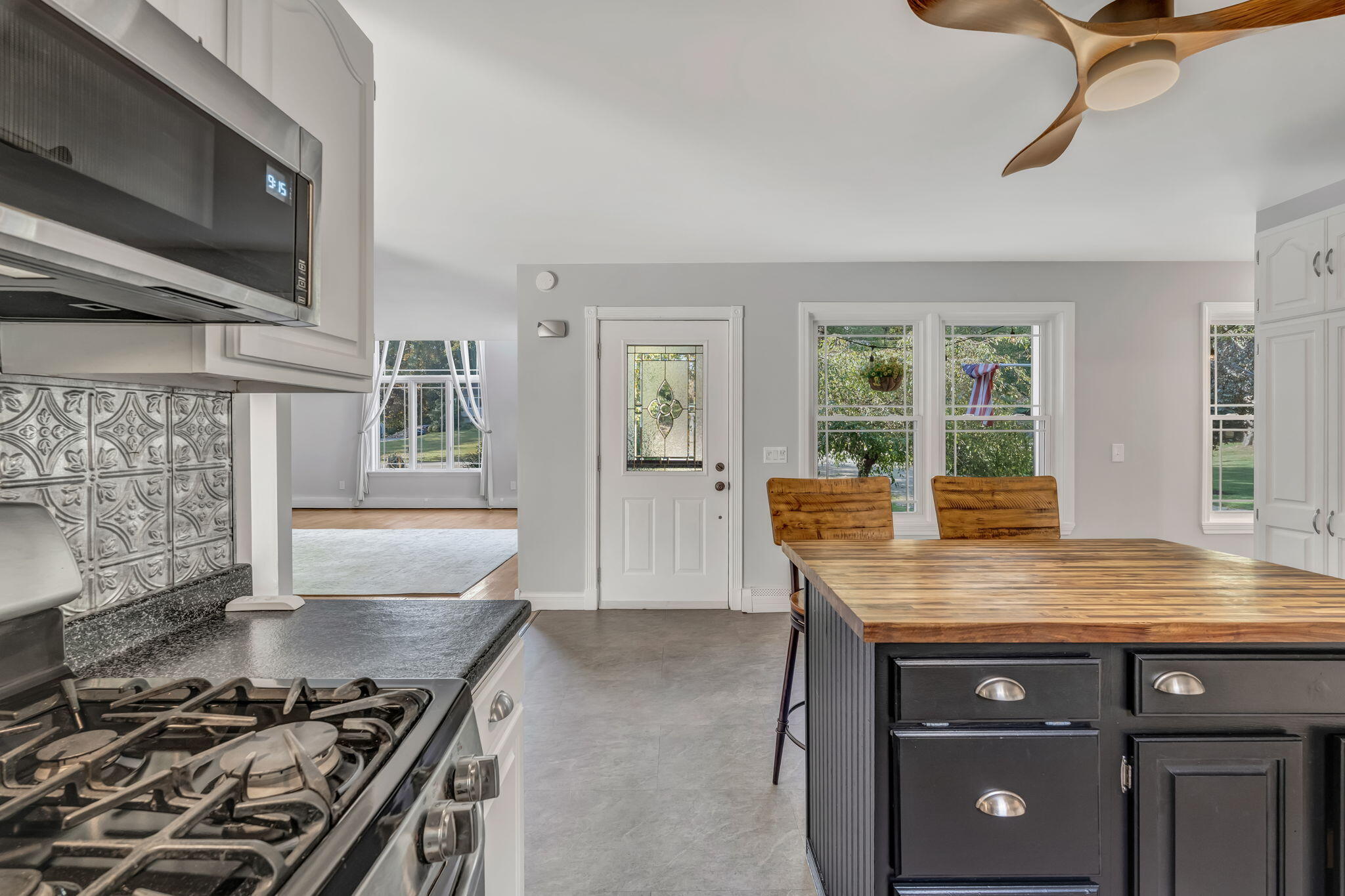 212 Vickery Road Auburn, ME 04210 - Photo 6 of 69 kitchen