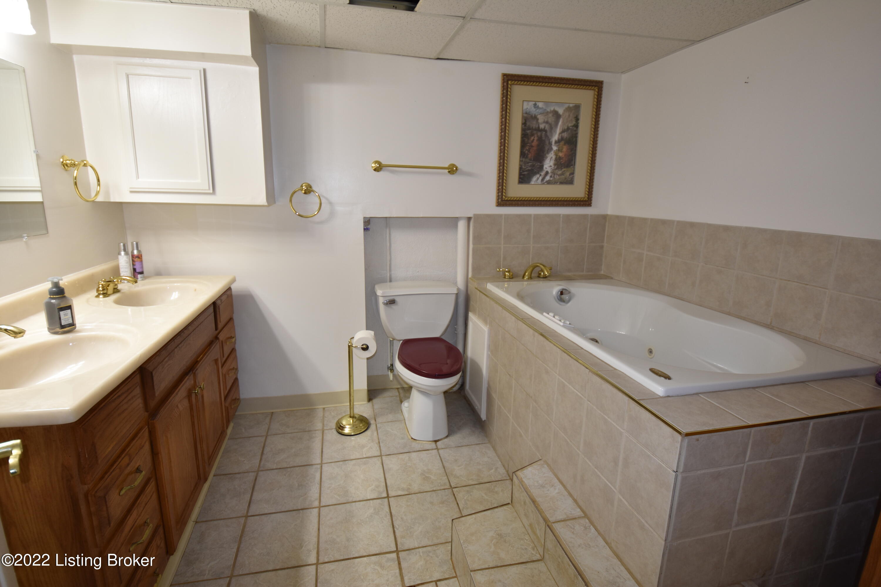 2239 Farnsley Road Louisville, KY 40216 - Photo 21 of 29 DSC_0327