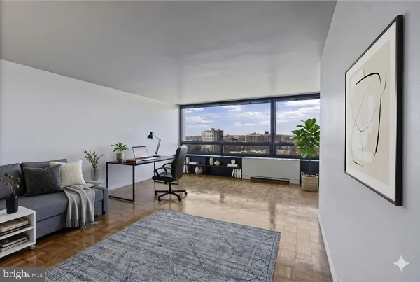 $2,000 | 4000 North Charles Street, Unit 905, Baltimore, MD 21218