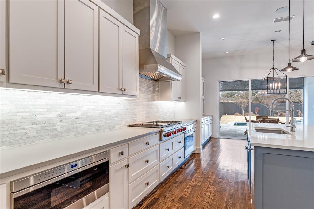 6921 Valley View Lane Dallas, TX 75240 - Photo 11 of 40