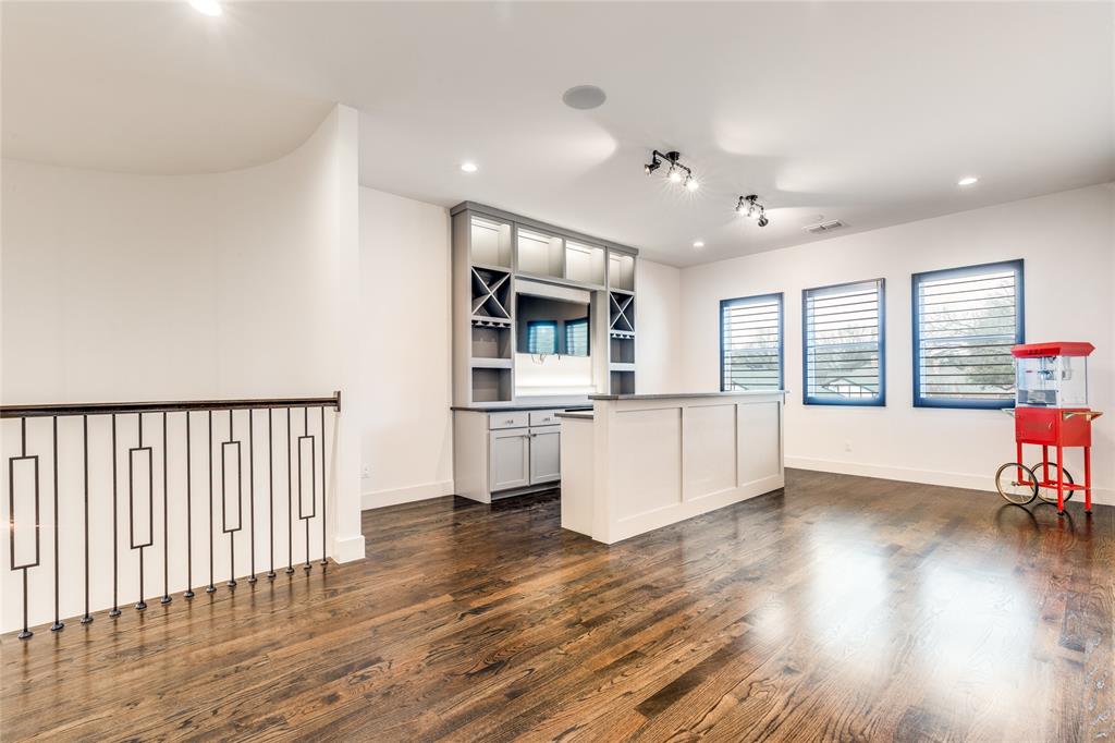 6921 Valley View Lane Dallas, TX 75240 - Photo 23 of 40