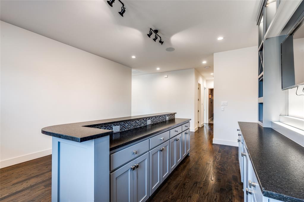 6921 Valley View Lane Dallas, TX 75240 - Photo 24 of 40