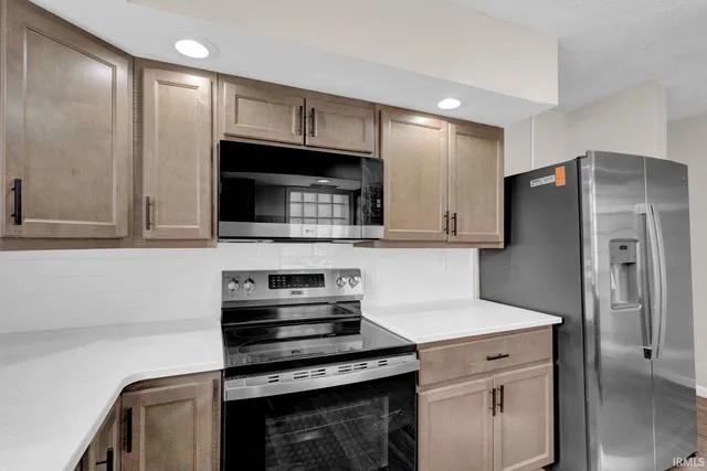 $235,000 | 2618 Lake Drive, Evansville, IN 47711