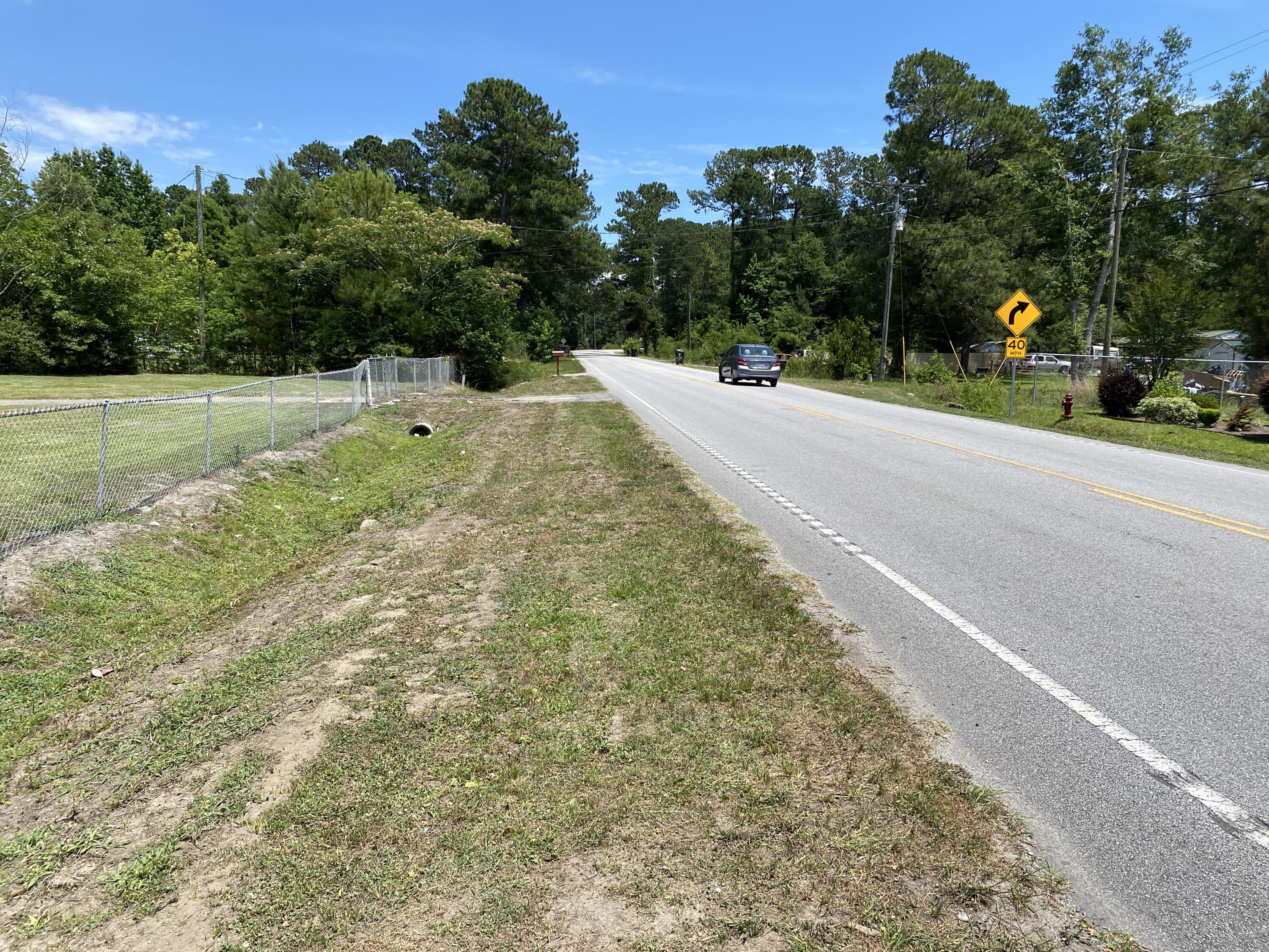 552 Myers Road Summerville, SC 29486 - Photo 4 of 23 IMG_3671