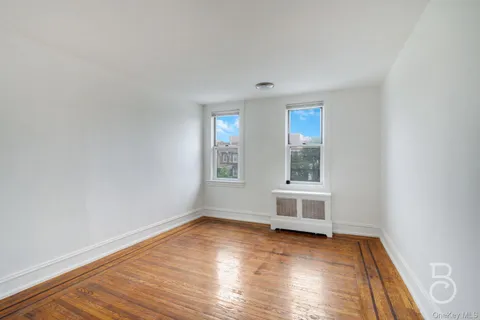 $1,425,000 | 27-12 Ditmars Boulevard | Astoria