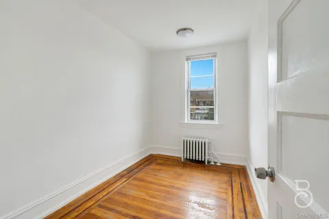 $1,425,000 | 27-12 Ditmars Boulevard | Astoria