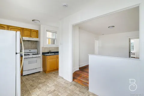$1,425,000 | 27-12 Ditmars Boulevard | Astoria