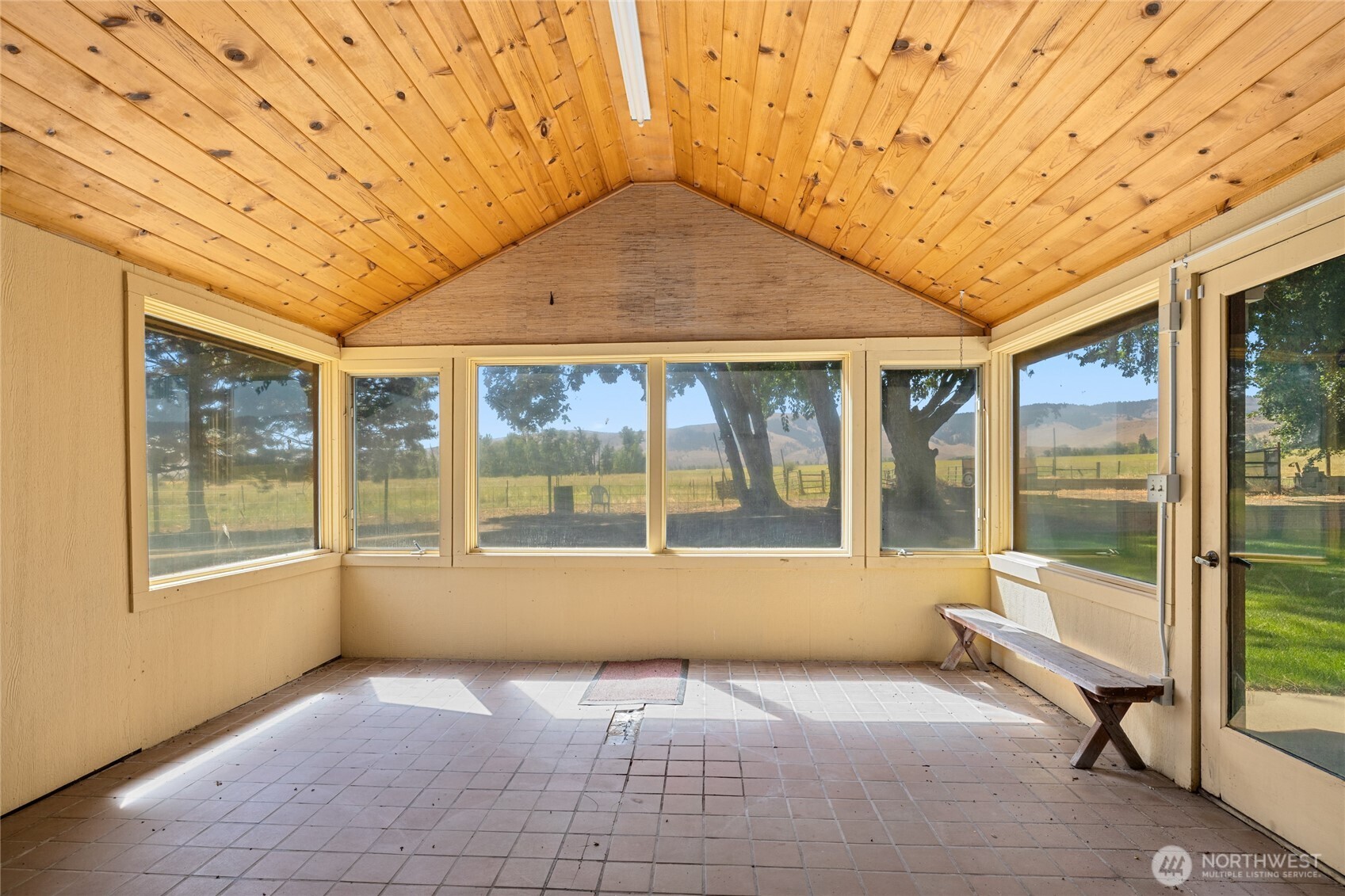 4530 Weaver Road Ellensburg, WA 98926 - Photo 12 of 39 a view of an empty room with a window