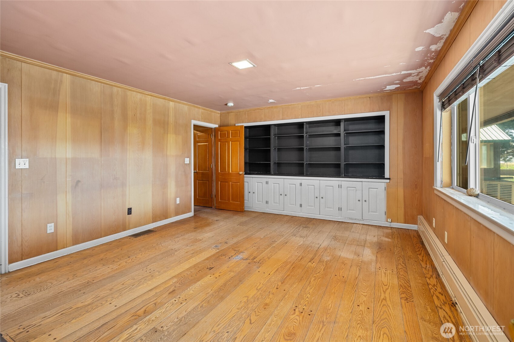 4530 Weaver Road Ellensburg, WA 98926 - Photo 14 of 39 a view of front door