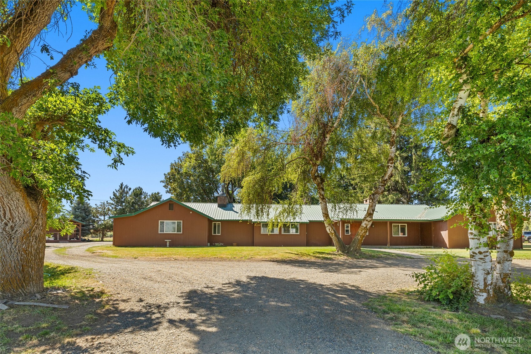 4530 Weaver Road Ellensburg, WA 98926 - Photo 39 of 39 a front view of a house with a yard