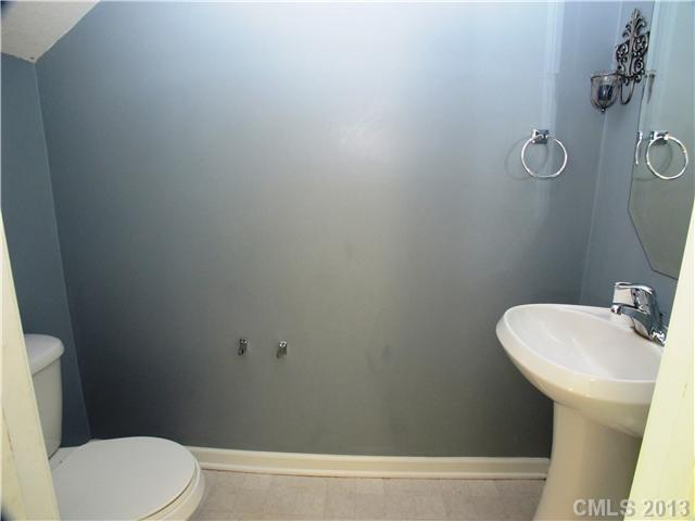 6 Riverside Street Lowell, NC 28098 - Photo 5 of 14 Gallery Image 5