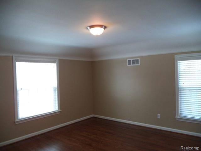 1138 Devonshire Road Grosse Pointe, MI 48230 - Photo 17 of 30 035.jpg