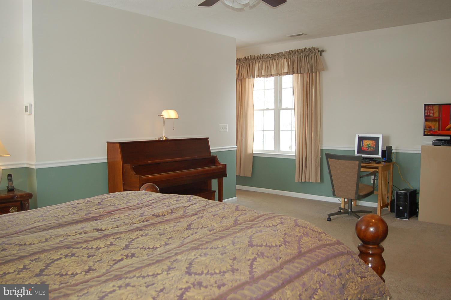 7014 Fox Chase Road New Market, MD 21774 - Photo 13 of 30 Bedroom (Master)