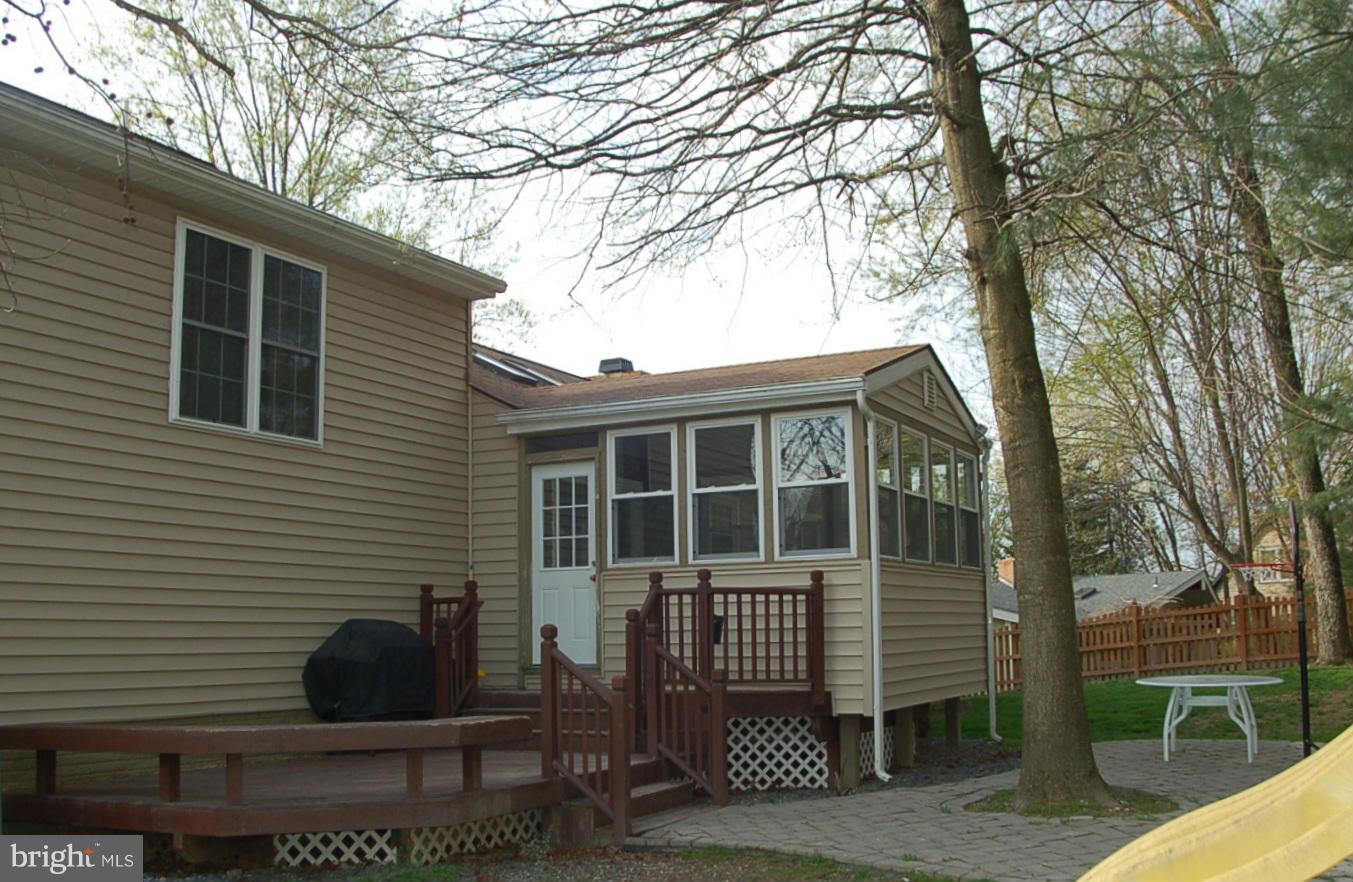 7014 Fox Chase Road New Market, MD 21774 - Photo 23 of 30 Exterior (Rear)