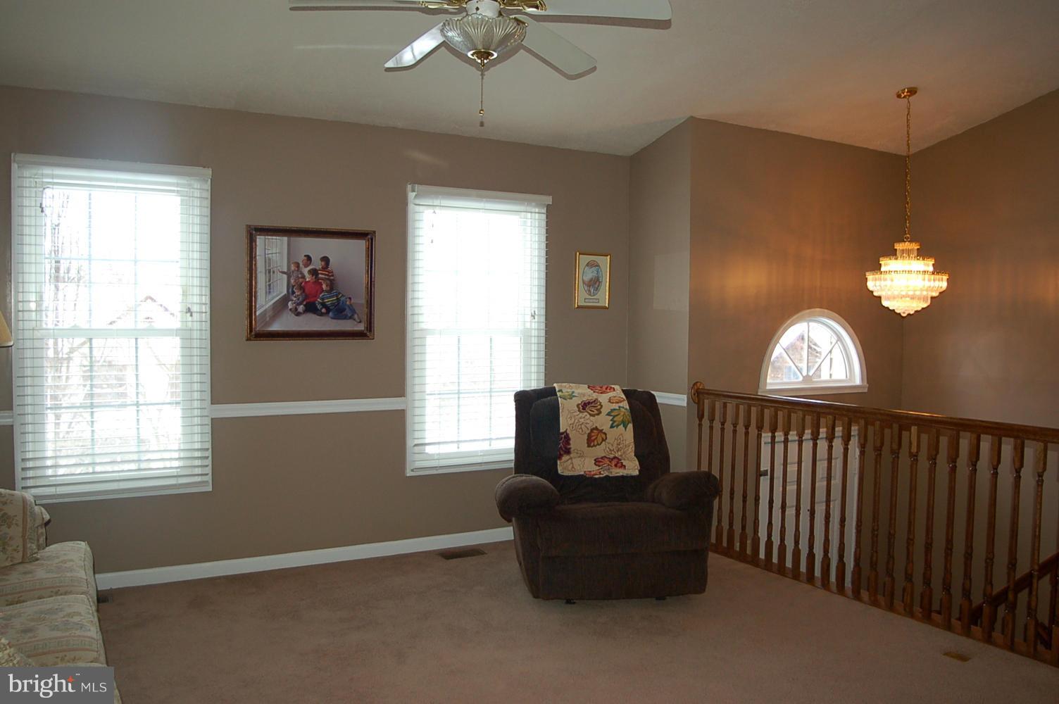 7014 Fox Chase Road New Market, MD 21774 - Photo 6 of 30 Living Room