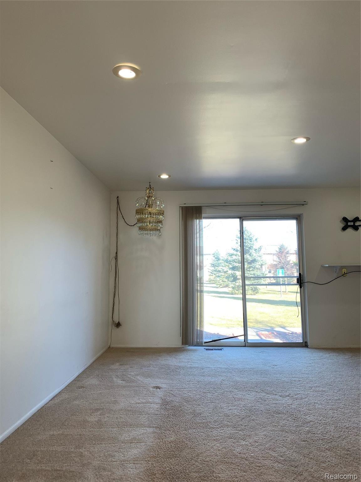 4296 15 Mile Road Sterling Heights, MI 48310 - Photo 12 of 30 6FCC9AE7-8AAA-462C-84AF-7518CACACA7B.jpeg