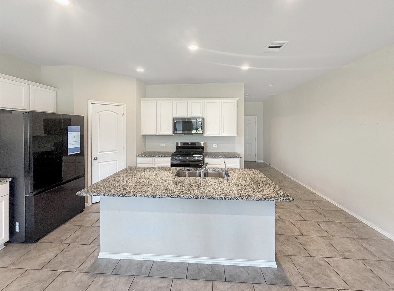 14135 Riley Creek Conroe, TX 77384 - Photo 3 of 13