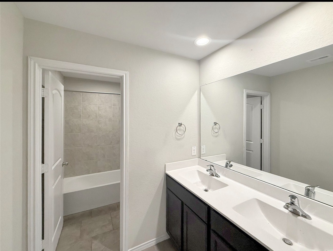 14135 Riley Creek Conroe, TX 77384 - Photo 9 of 13