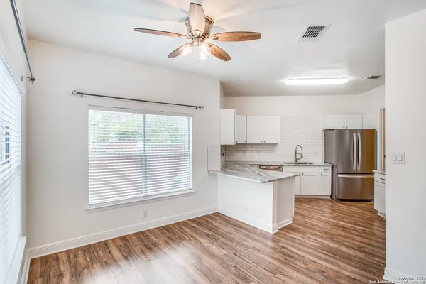 $1,975 | 7415 Corian Park Drive, San Antonio, TX 78249