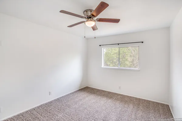 $1,975 | 7415 Corian Park Drive, San Antonio, TX 78249