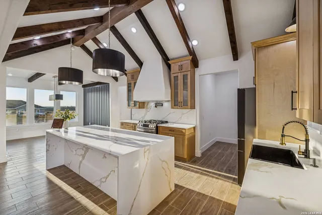 $650,000 | 179 Hidden Ranch Lane, Floresville, TX 78114