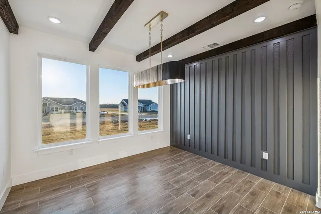 $650,000 | 179 Hidden Ranch Lane, Floresville, TX 78114