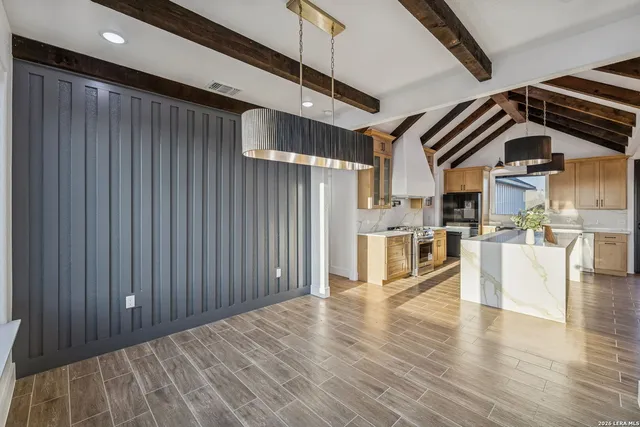 $650,000 | 179 Hidden Ranch Lane, Floresville, TX 78114