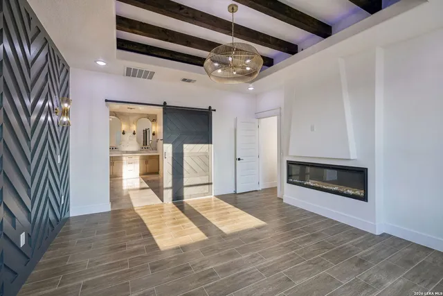 $650,000 | 179 Hidden Ranch Lane, Floresville, TX 78114