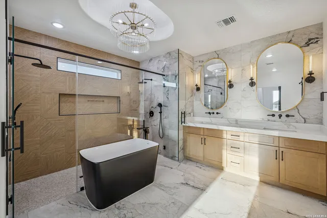 $650,000 | 179 Hidden Ranch Lane, Floresville, TX 78114